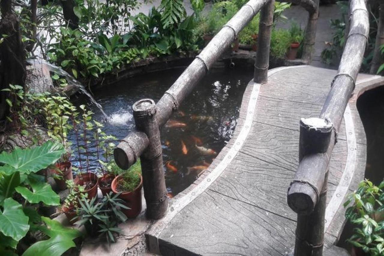 Hotel Airlangga マタラム エクステリア 写真
