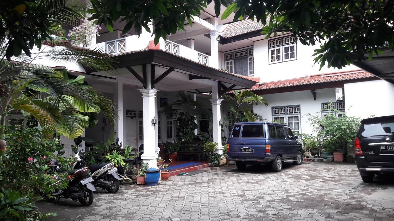 Hotel Airlangga マタラム 部屋 写真